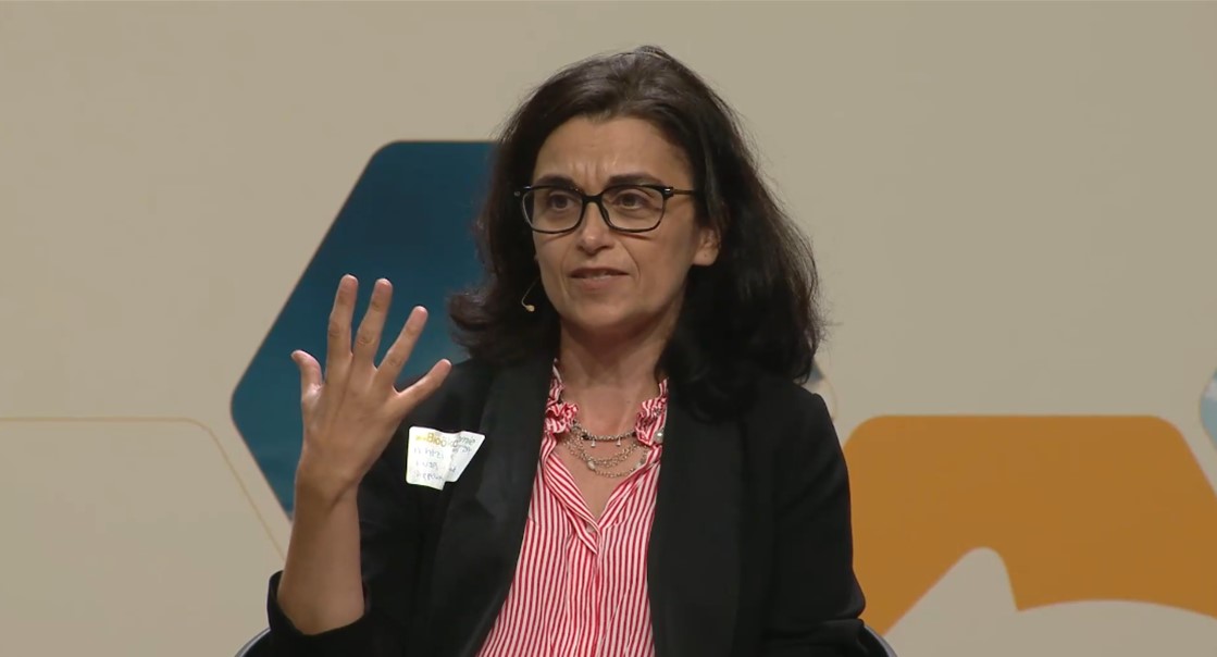 Dr. Prof. Anja Achtziger