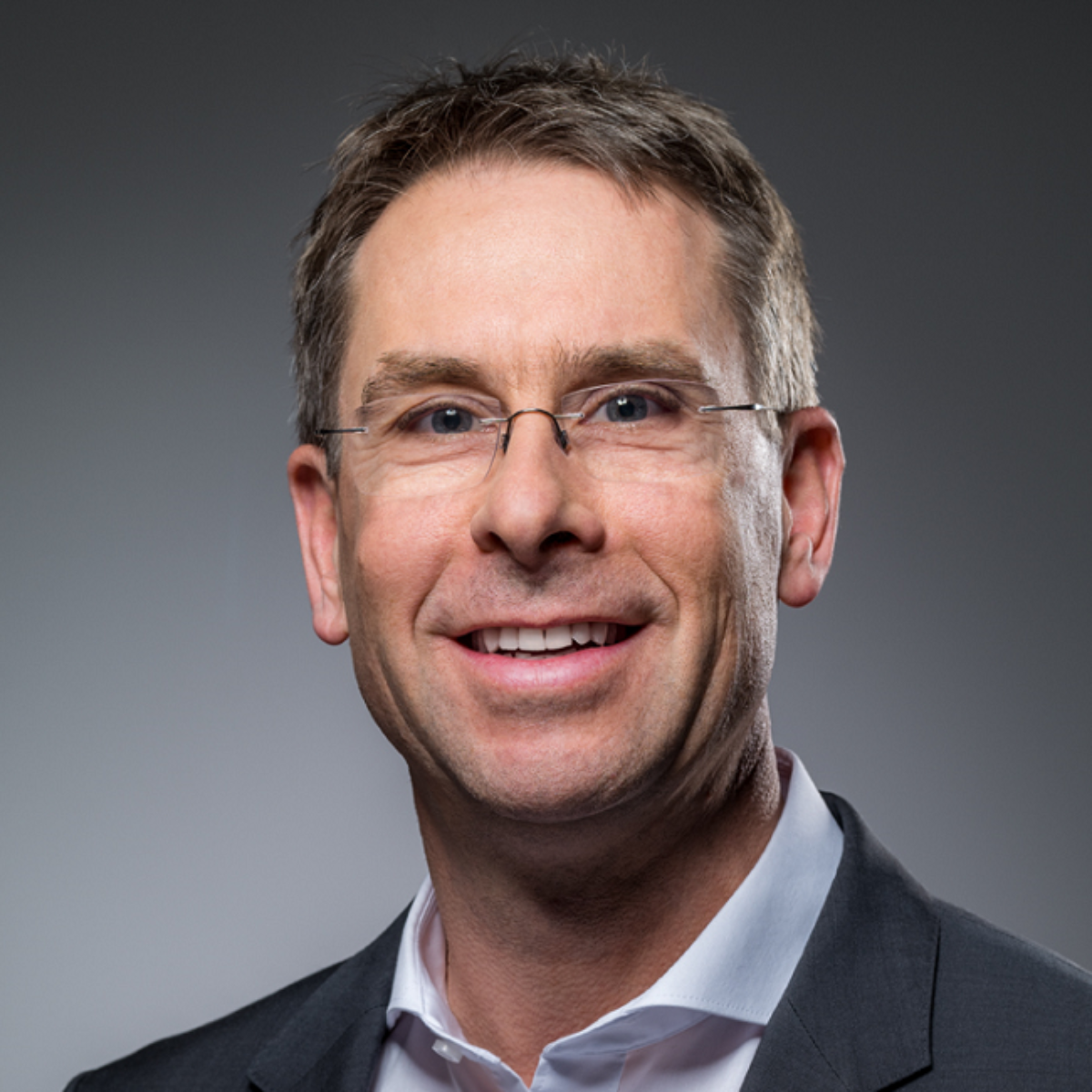 Dr. Hannes Spieth